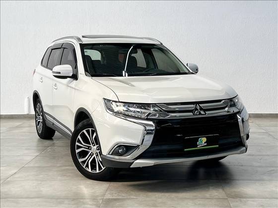 MITSUBISHI OUTLANDER 2.0 COMFORT 16V GASOLINA 4P AUTOMÁTICO MITSUBISHI OUTLANDER 2.0 COMFORT 16V GASOLINA 4P AUTOMÁTICO